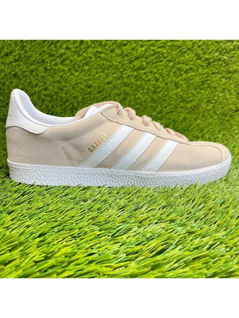 Adidas Gazelle Girls Size 7Y Pink Tint White Walking Running Shoes Sneakers